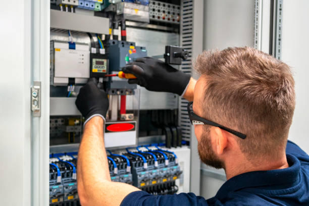 Best Emergency Electrical Repair  in Lake Geneva, WI